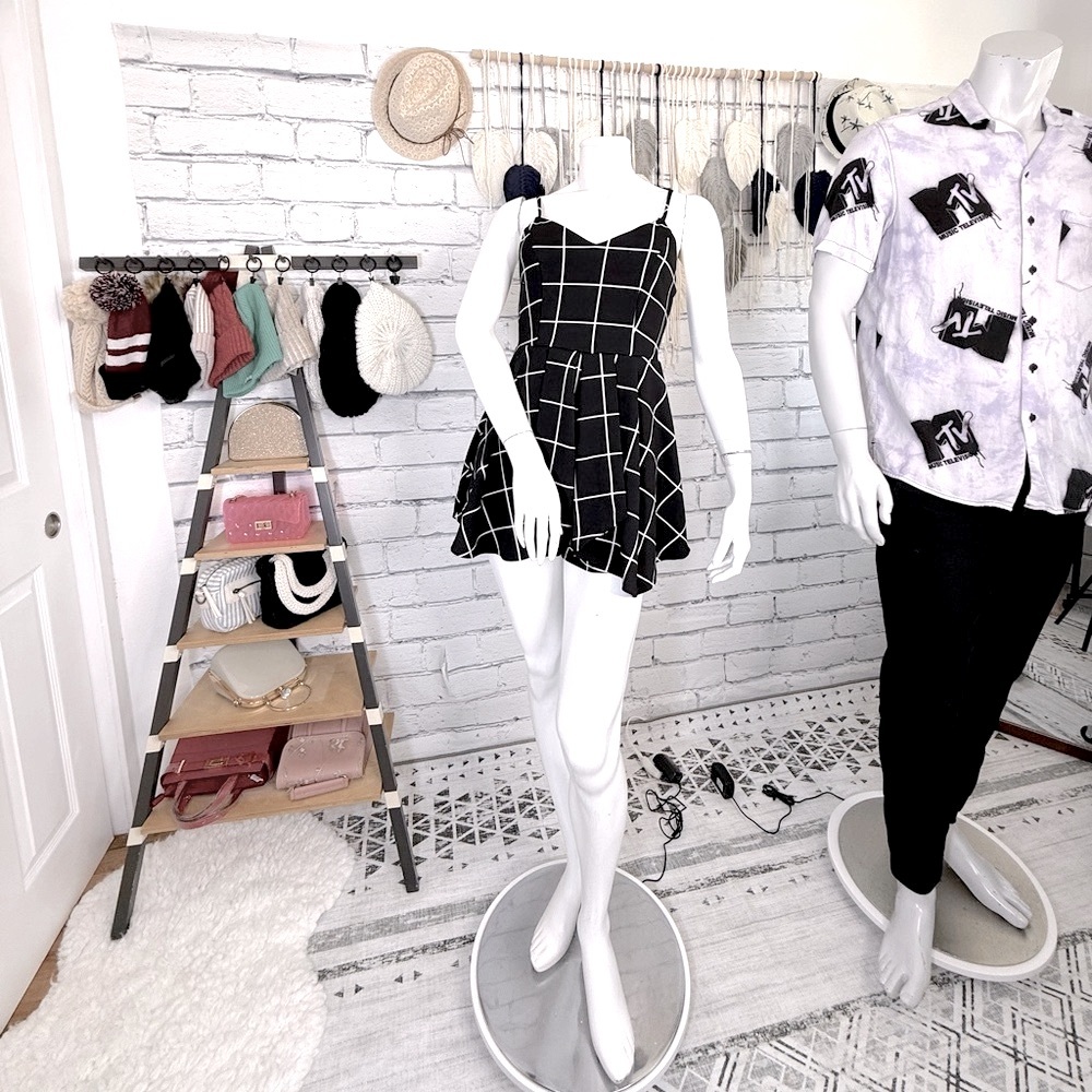 Active USA Black Romper w White Grid & Slit Design Front